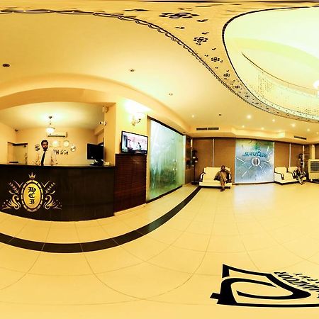 Hotel Crown Inn Карачи Экстерьер фото